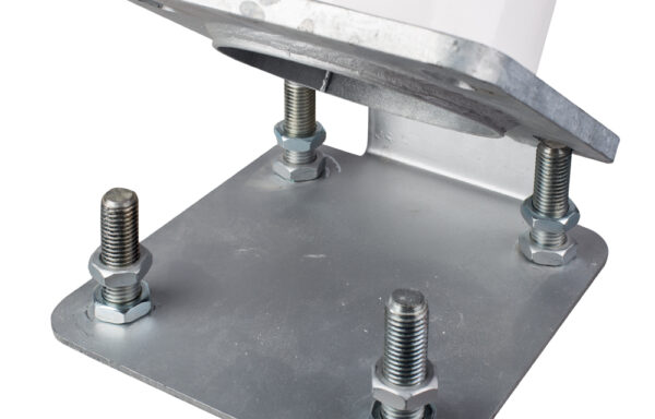 Nordic flagpole for external halyard system